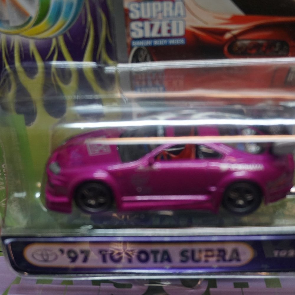 Vintage Muscle Machines Die Cast Collectibles